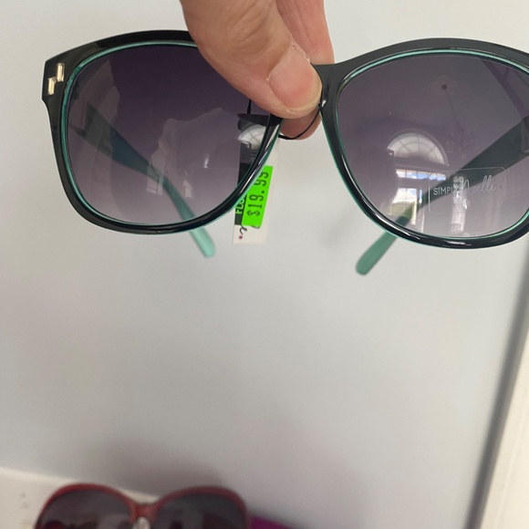 Set of 5 NEW SUNGLASSES - Picture 15 of 16